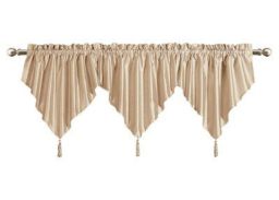 Ascot Valance