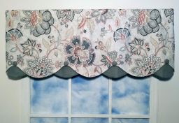 Cameo Valance